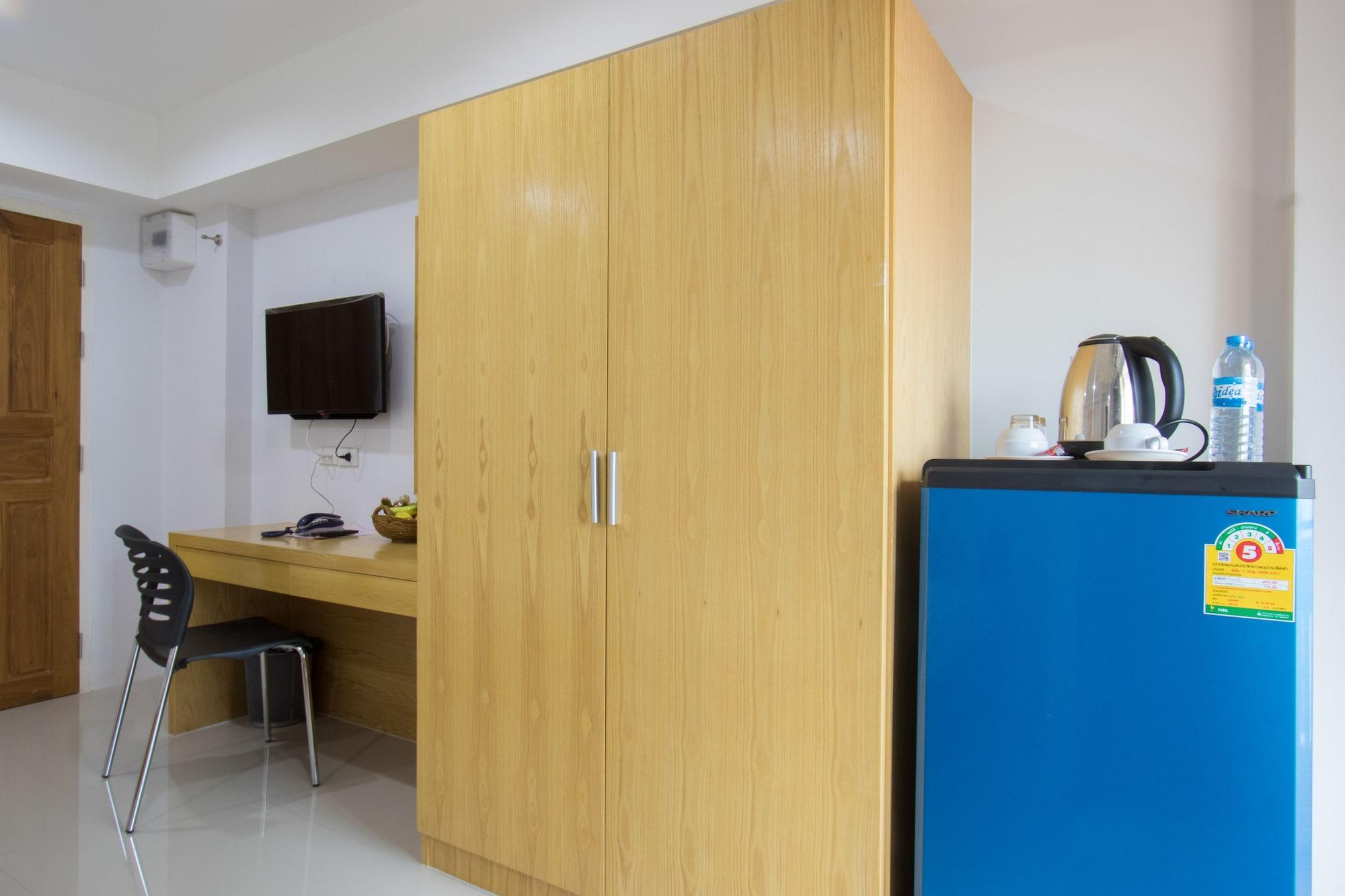 Jr Mansion On Nut Soi 25 Aparthotel Bangkok Buitenkant foto