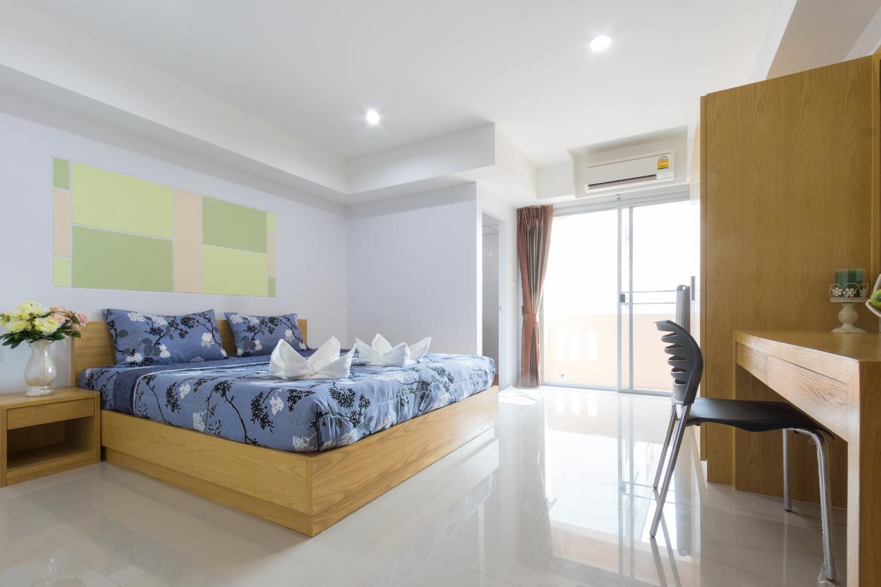 Jr Mansion On Nut Soi 25 Aparthotel Bangkok Buitenkant foto